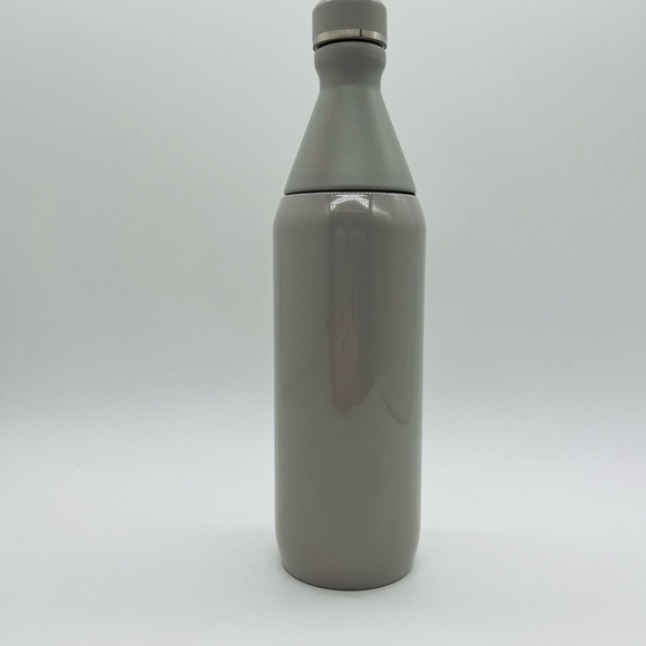 STANLEY UNISEX INSULATED THERMOS/TRAVEL INSULATED WATER BOTTLE 20 OZ - Picture 4 of 13